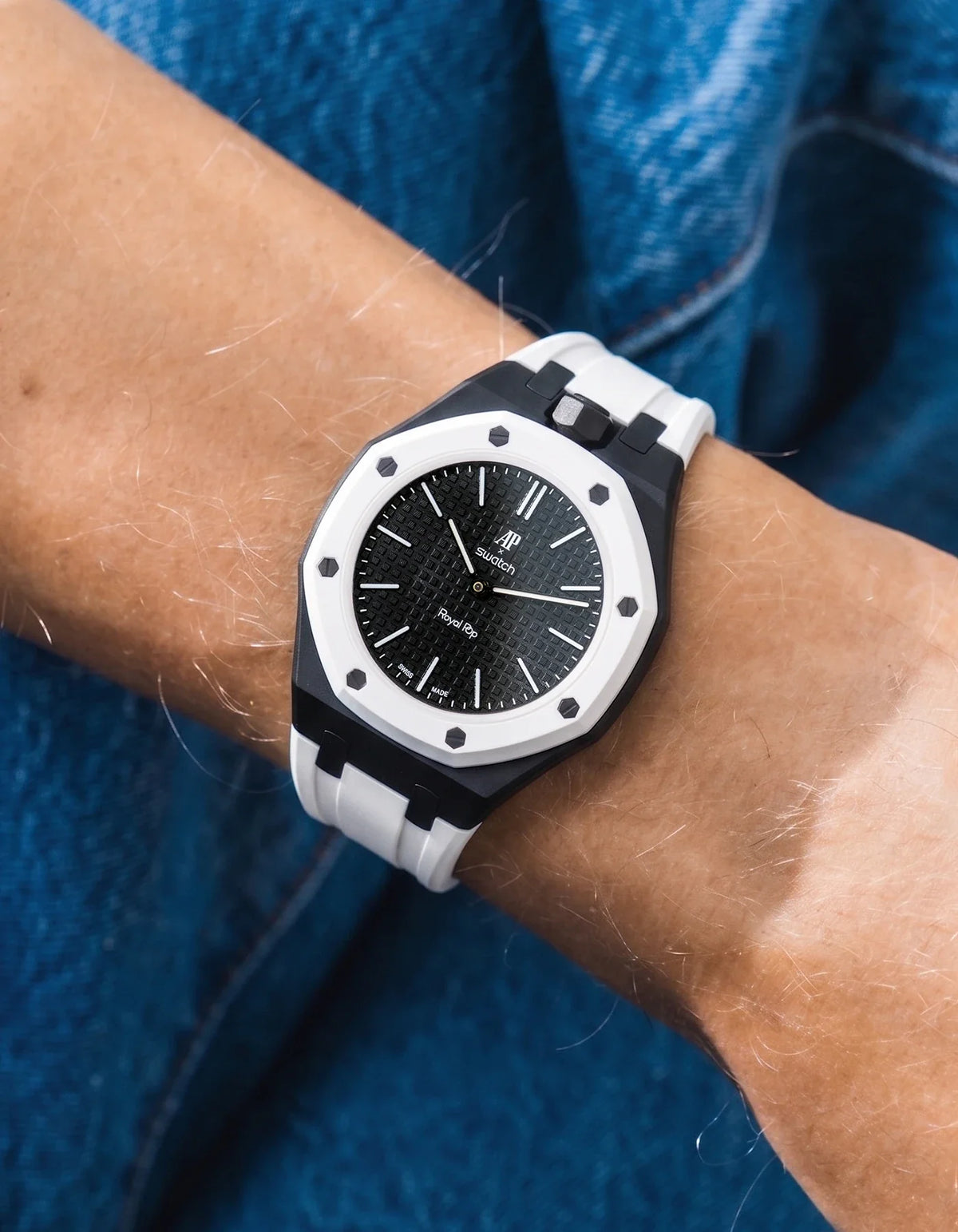 combo::black::rubber-strap-for-ap-x-swatch-royal-pop-white
