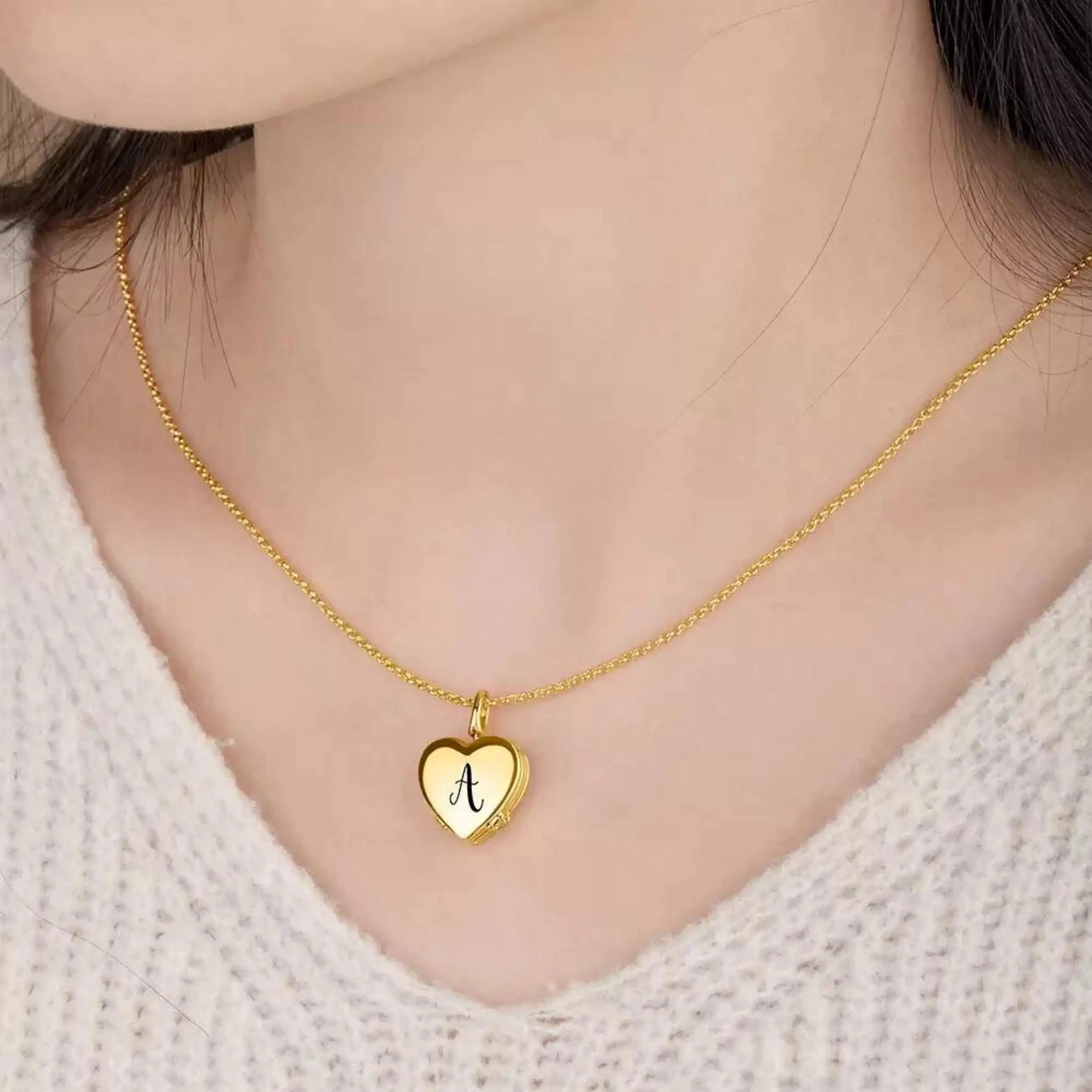 Custom Family Photo Locket Engraved Name Pendant