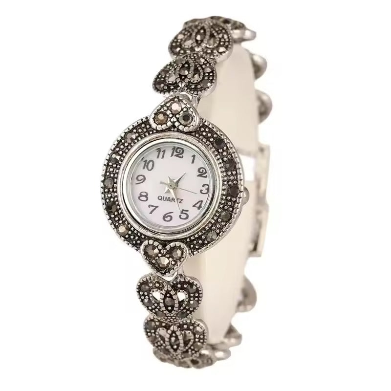 Montre cubaine pour femme style antique avec cœur