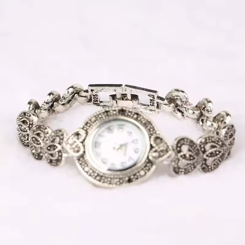 Montre cubaine pour femme style antique avec cœur