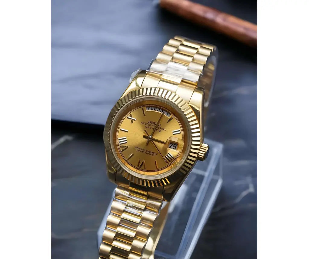 Seikojust Watch - Gold