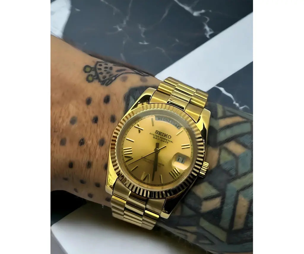 Seikojust Watch - Gold