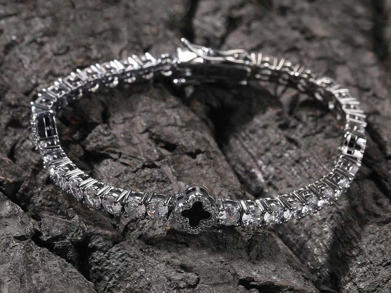 VVS Jewelry Tenniskette und Armband im Set mit 4-blättrigem Kleeblatt und Diamanten