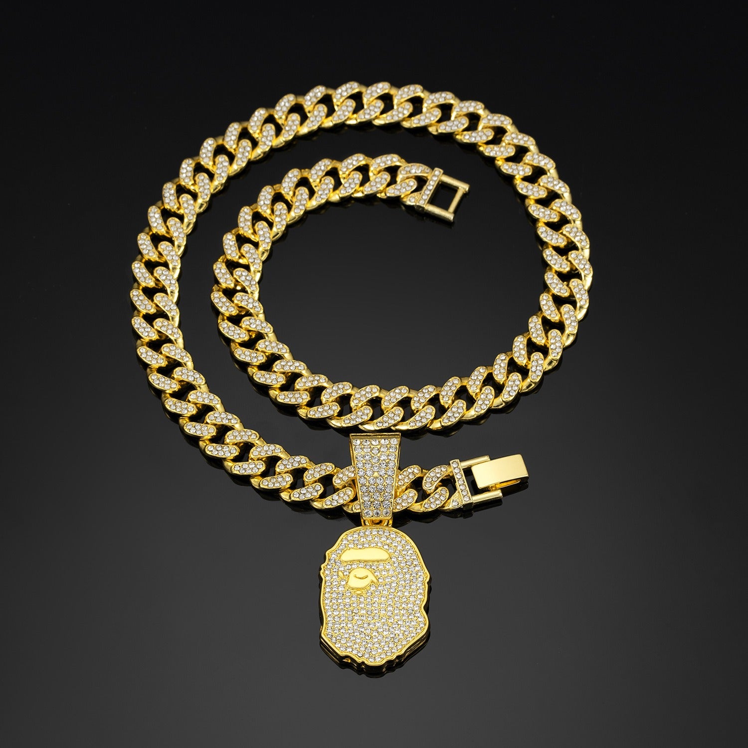 Collier pendentif inspiré du rappeur BG BAPE