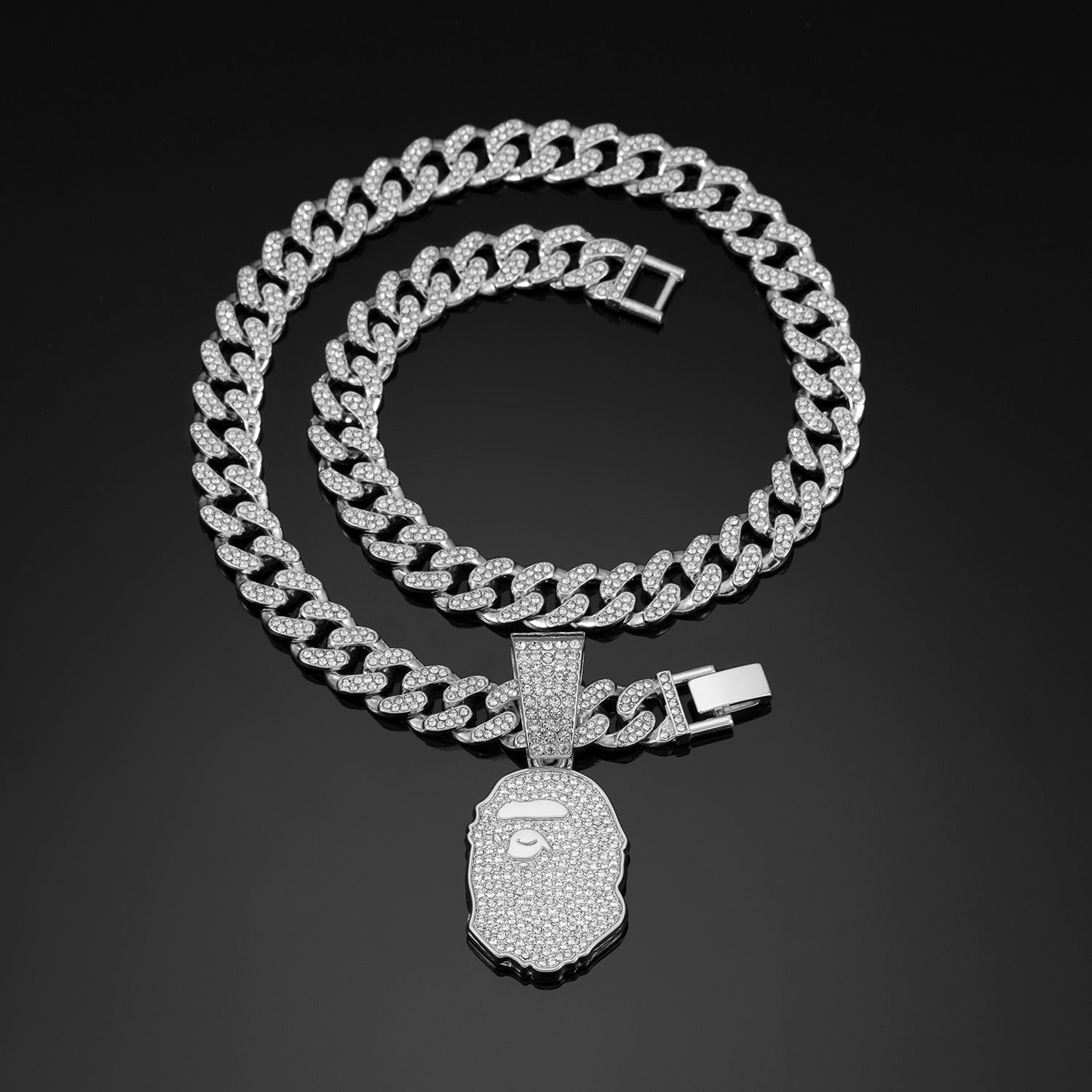 Collier pendentif inspiré du rappeur BG BAPE