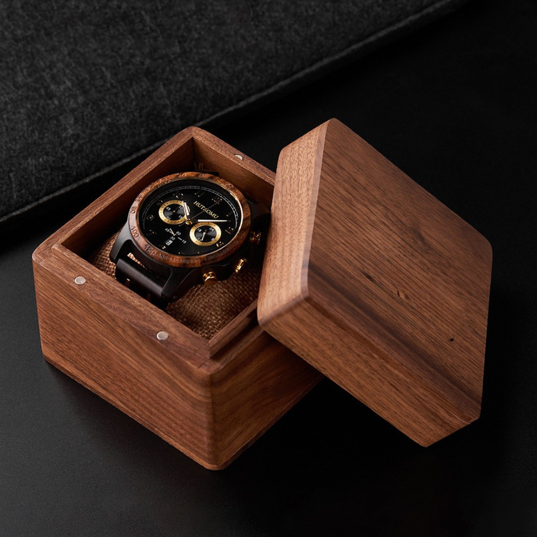 Vintage Chronograph with Luminous Hands & Calendar Wood Grain Men's Watch