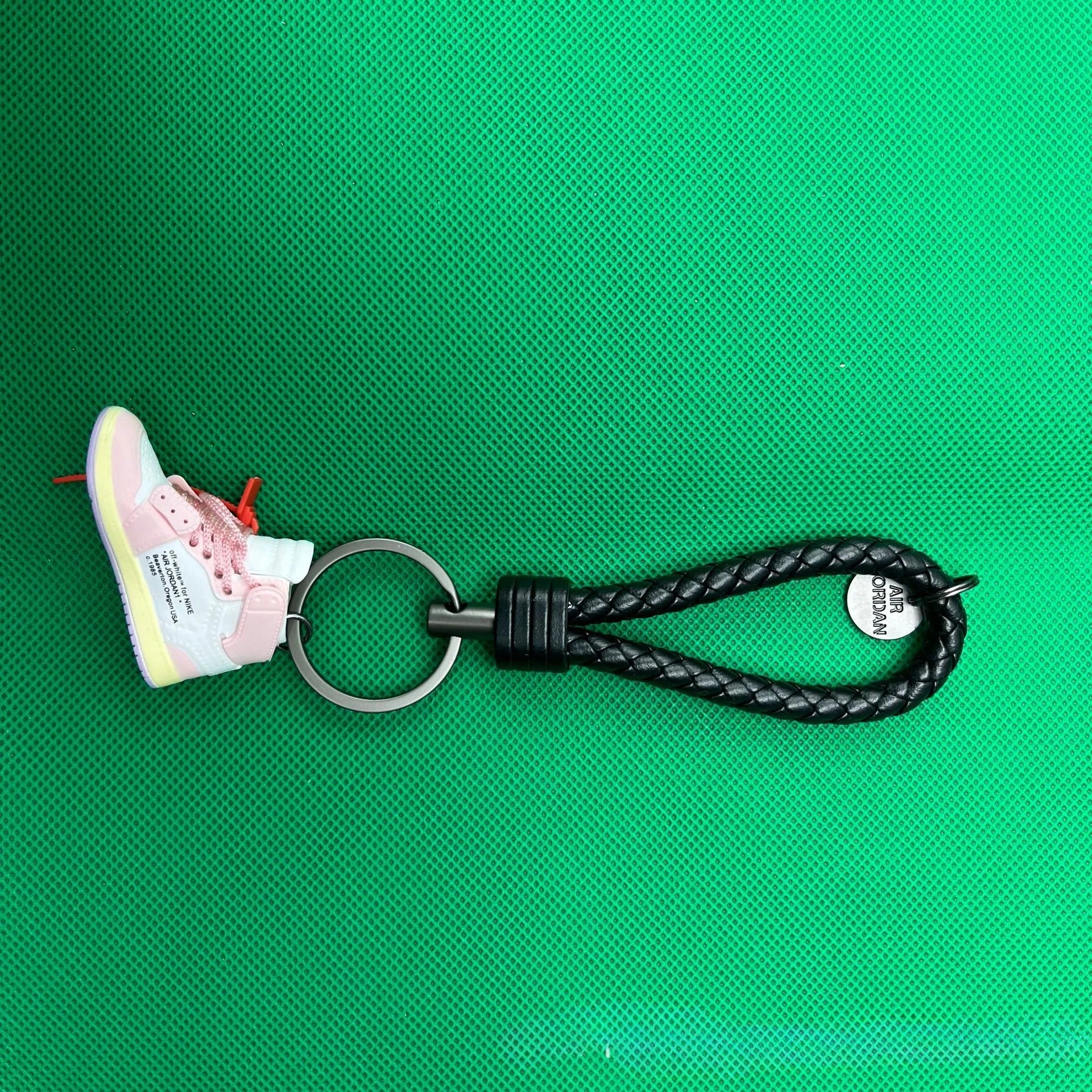 Miniature Air Jordan Keychain – Ultimate Gift for Basketball Fans